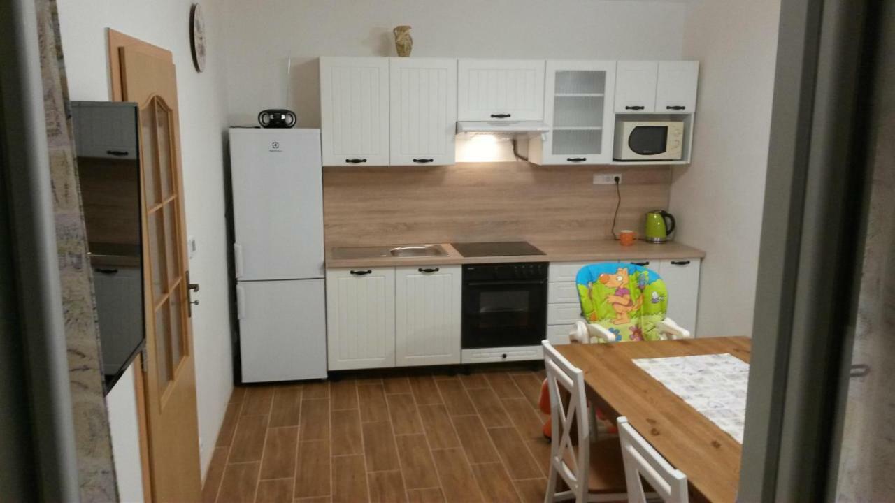 Apartman Pod Bozim Darem Яхимов Экстерьер фото