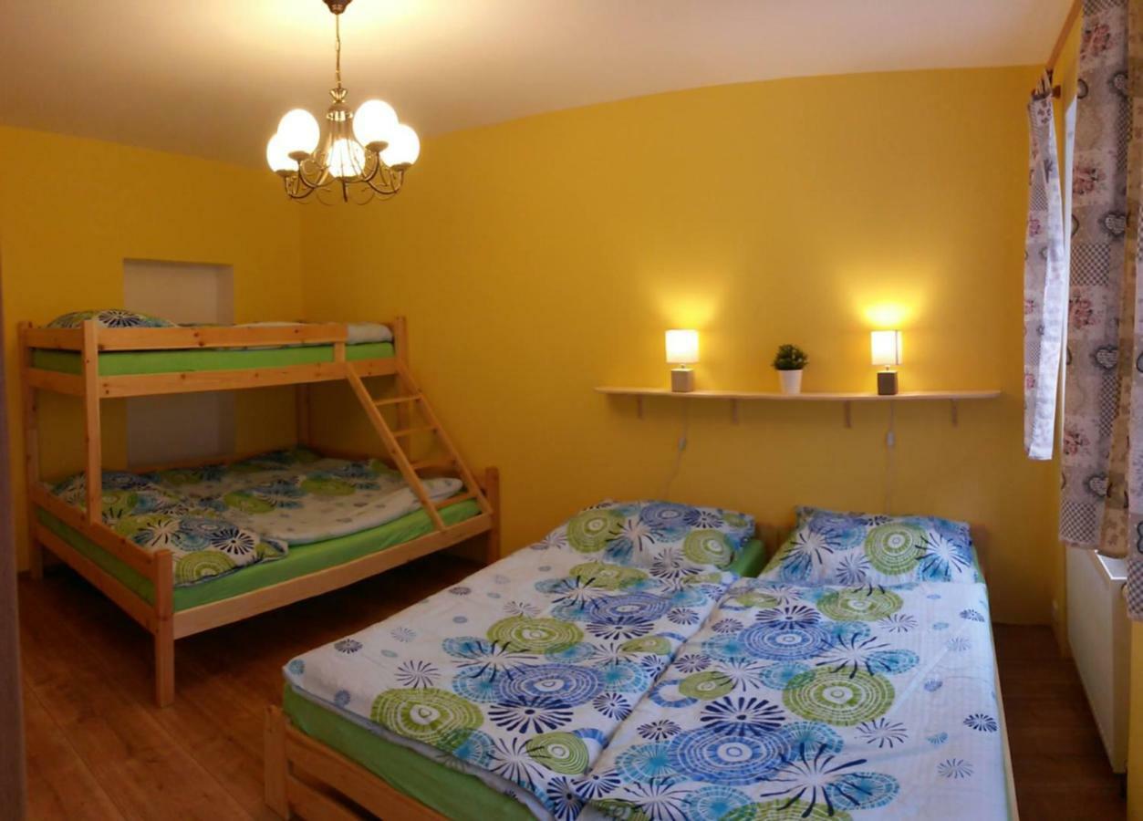 Apartman Pod Bozim Darem Яхимов Экстерьер фото
