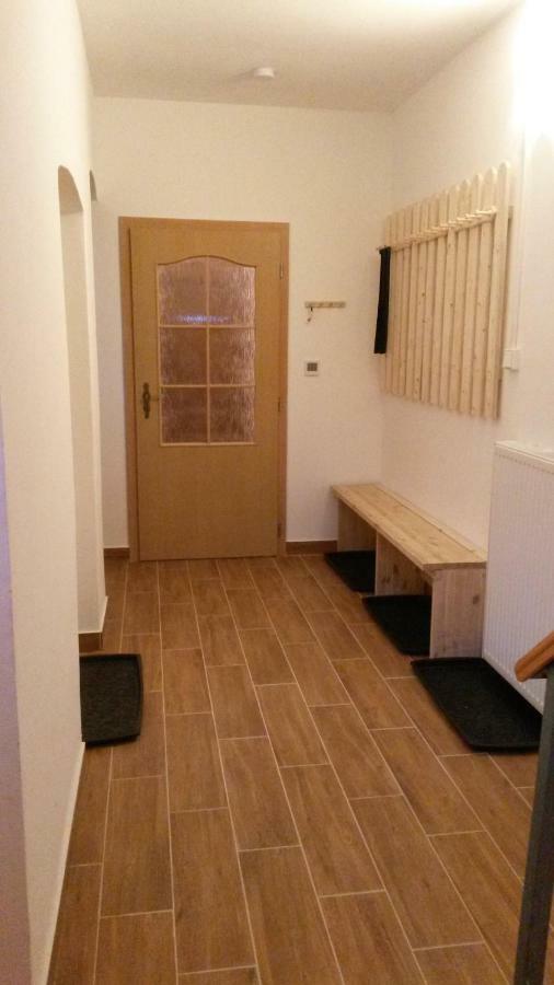 Apartman Pod Bozim Darem Яхимов Экстерьер фото